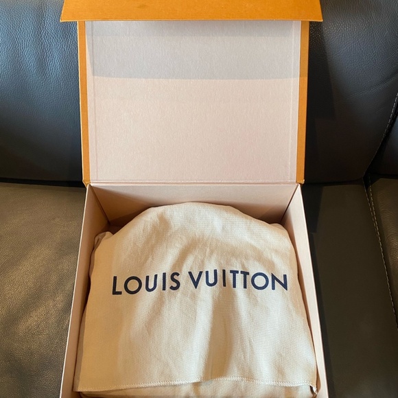 Louis Vuitton Croisette Bag - Picture 8 of 8